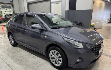 Hyundai Solaris II рестайлинг, 2021 год, 1 549 000 рублей, 3 фотография
