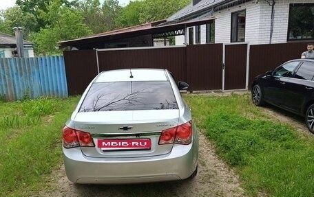 Chevrolet Cruze II, 2010 год, 720 000 рублей, 5 фотография