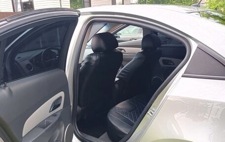 Chevrolet Cruze II, 2010 год, 720 000 рублей, 12 фотография
