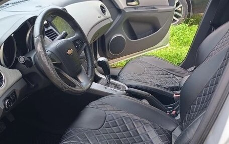 Chevrolet Cruze II, 2010 год, 720 000 рублей, 13 фотография