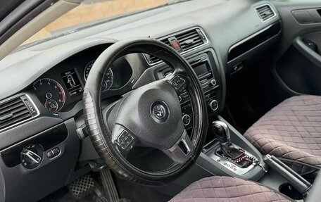Volkswagen Jetta VI, 2012 год, 1 199 999 рублей, 13 фотография