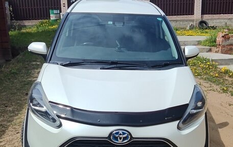 Toyota Sienta II, 2017 год, 1 450 000 рублей, 2 фотография