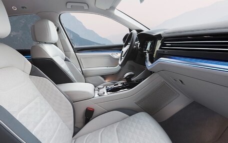 Volkswagen Touareg III, 2019 год, 4 249 999 рублей, 2 фотография