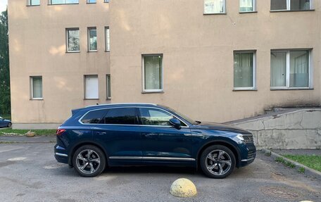 Volkswagen Touareg III, 2019 год, 4 249 999 рублей, 10 фотография