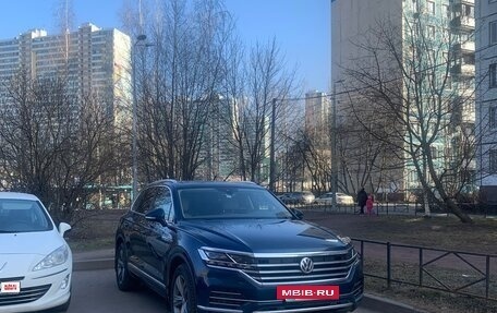 Volkswagen Touareg III, 2019 год, 4 249 999 рублей, 15 фотография