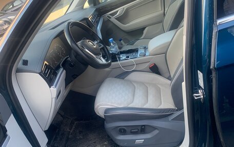 Volkswagen Touareg III, 2019 год, 4 249 999 рублей, 21 фотография