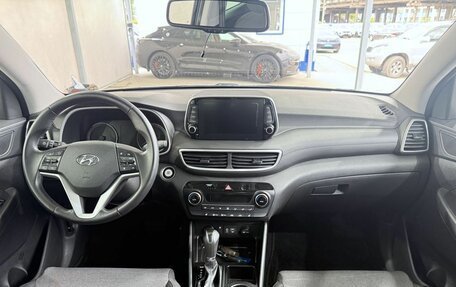Hyundai Tucson III, 2019 год, 2 399 000 рублей, 10 фотография