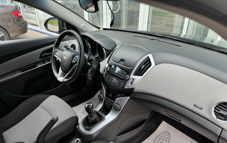 Chevrolet Cruze II, 2013 год, 895 000 рублей, 10 фотография