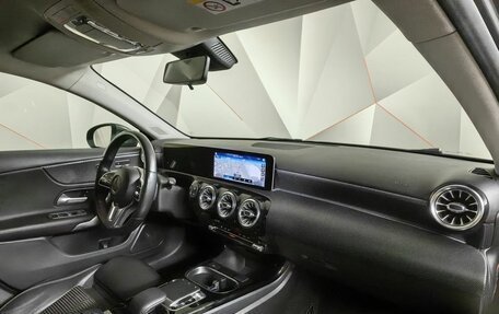 Mercedes-Benz A-Класс, 2018 год, 2 197 000 рублей, 13 фотография