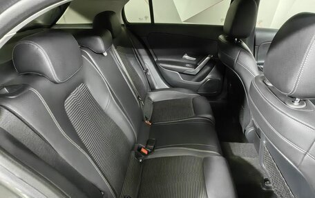 Mercedes-Benz A-Класс, 2018 год, 2 197 000 рублей, 16 фотография