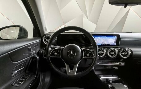 Mercedes-Benz A-Класс, 2018 год, 2 197 000 рублей, 20 фотография