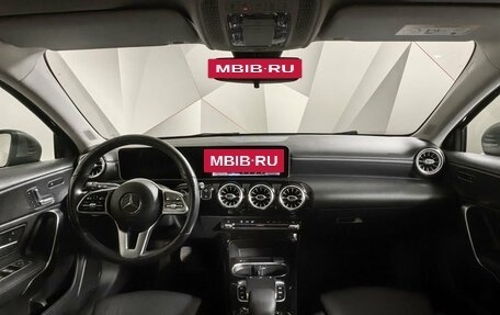 Mercedes-Benz A-Класс, 2018 год, 2 197 000 рублей, 14 фотография
