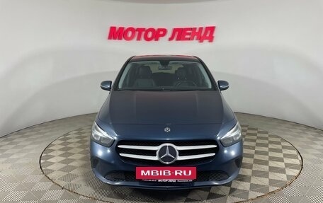 Mercedes-Benz B-Класс, 2018 год, 1 987 000 рублей, 2 фотография