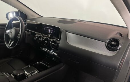 Mercedes-Benz B-Класс, 2018 год, 1 987 000 рублей, 13 фотография