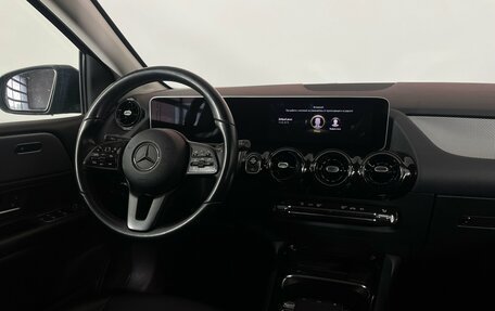 Mercedes-Benz B-Класс, 2018 год, 1 987 000 рублей, 12 фотография