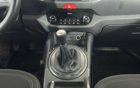KIA Sportage III, 2010 год, 938 000 рублей, 14 фотография