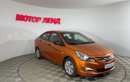 Hyundai Solaris II рестайлинг, 2015 год, 1 050 000 рублей, 3 фотография