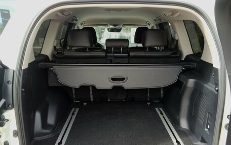 Toyota Land Cruiser Prado 150 рестайлинг 2, 2021 год, 6 399 000 рублей, 10 фотография