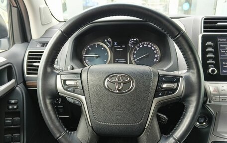 Toyota Land Cruiser Prado 150 рестайлинг 2, 2021 год, 6 399 000 рублей, 13 фотография