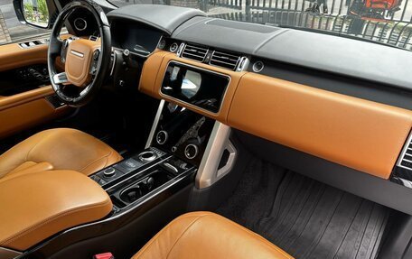Land Rover Range Rover IV рестайлинг, 2018 год, 7 600 000 рублей, 13 фотография
