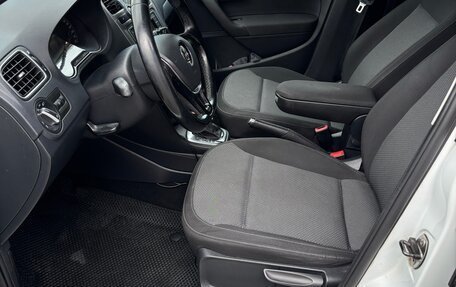 Volkswagen Polo VI (EU Market), 2017 год, 1 300 000 рублей, 8 фотография