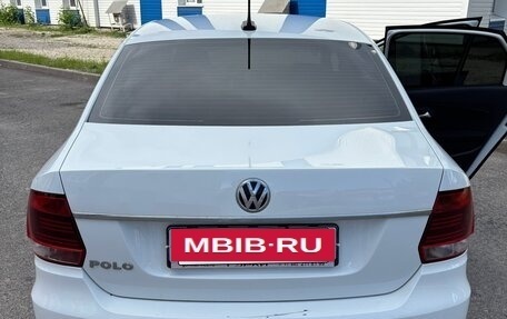 Volkswagen Polo VI (EU Market), 2017 год, 1 300 000 рублей, 2 фотография
