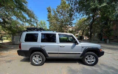 Jeep Commander, 2006 год, 1 359 000 рублей, 2 фотография