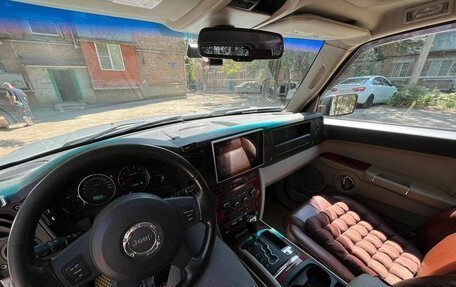 Jeep Commander, 2006 год, 1 359 000 рублей, 13 фотография