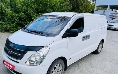 Hyundai Grand Starex Grand Starex I рестайлинг 2, 2008 год, 590 000 рублей, 10 фотография