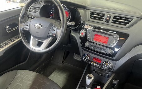KIA Rio III рестайлинг, 2013 год, 850 000 рублей, 6 фотография