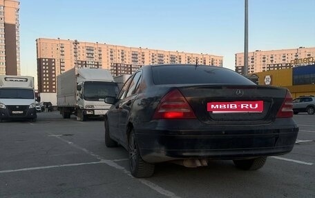 Mercedes-Benz C-Класс, 2002 год, 320 000 рублей, 3 фотография