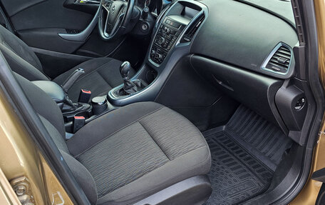 Opel Astra J, 2013 год, 680 000 рублей, 8 фотография