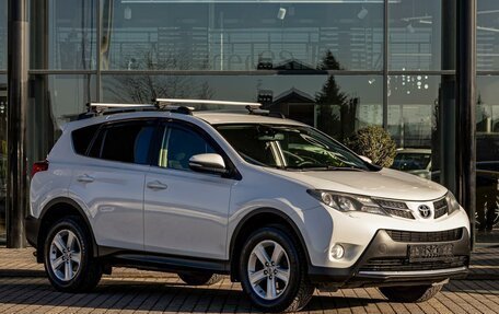 Toyota RAV4, 2015 год, 1 725 000 рублей, 3 фотография