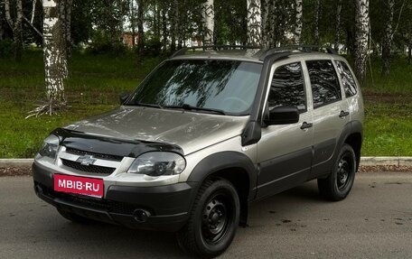 Chevrolet Niva I рестайлинг, 2019 год, 685 000 рублей, 1 фотография