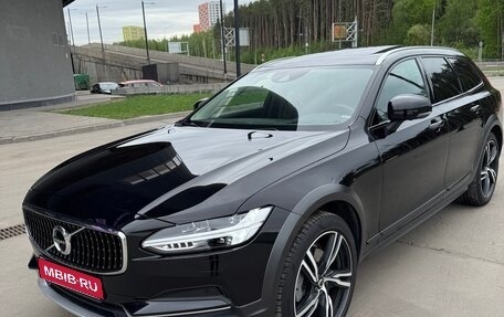 Volvo V90 Cross Country I рестайлинг, 2019 год, 4 550 000 рублей, 1 фотография