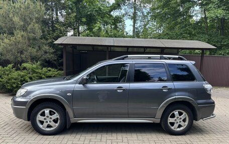 Mitsubishi Outlander III рестайлинг 3, 2005 год, 570 000 рублей, 9 фотография