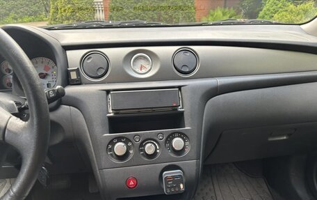 Mitsubishi Outlander III рестайлинг 3, 2005 год, 570 000 рублей, 18 фотография