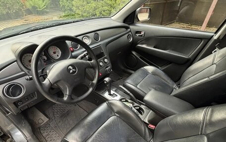 Mitsubishi Outlander III рестайлинг 3, 2005 год, 570 000 рублей, 16 фотография