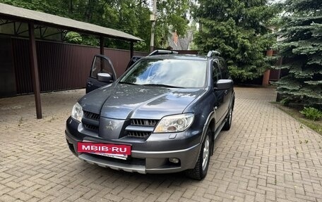 Mitsubishi Outlander III рестайлинг 3, 2005 год, 570 000 рублей, 11 фотография