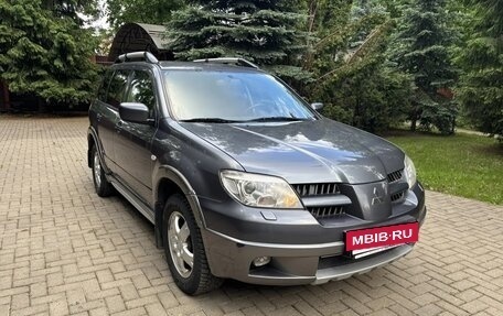 Mitsubishi Outlander III рестайлинг 3, 2005 год, 570 000 рублей, 10 фотография