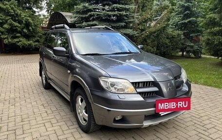 Mitsubishi Outlander III рестайлинг 3, 2005 год, 570 000 рублей, 3 фотография
