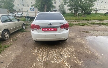 Chevrolet Cruze II, 2012 год, 800 000 рублей, 4 фотография