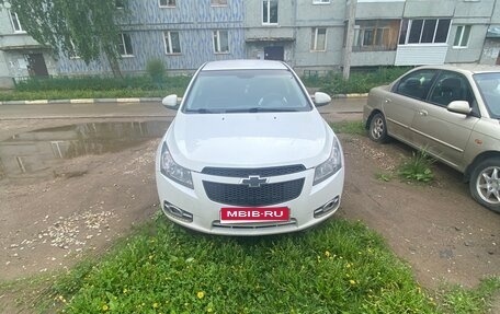 Chevrolet Cruze II, 2012 год, 800 000 рублей, 2 фотография