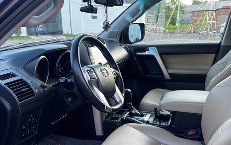 Toyota Land Cruiser Prado 150 рестайлинг 2, 2012 год, 2 700 000 рублей, 11 фотография