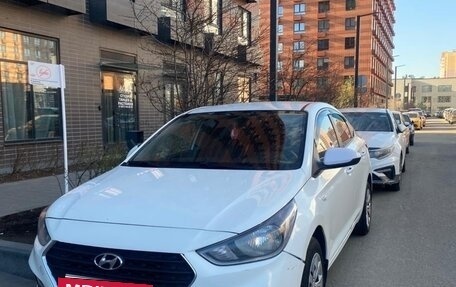 Hyundai Solaris II рестайлинг, 2018 год, 1 095 000 рублей, 3 фотография