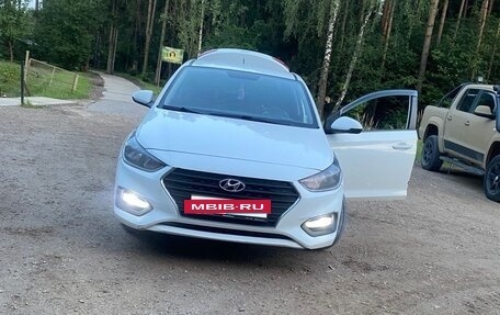 Hyundai Solaris II рестайлинг, 2018 год, 1 095 000 рублей, 8 фотография
