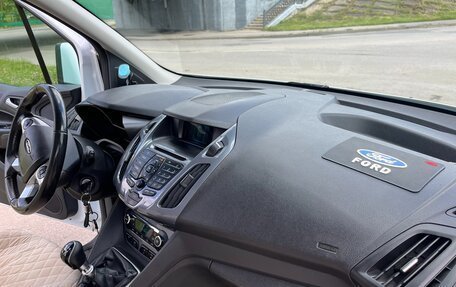 Ford Tourneo Connect II рестайлинг, 2018 год, 1 850 000 рублей, 11 фотография