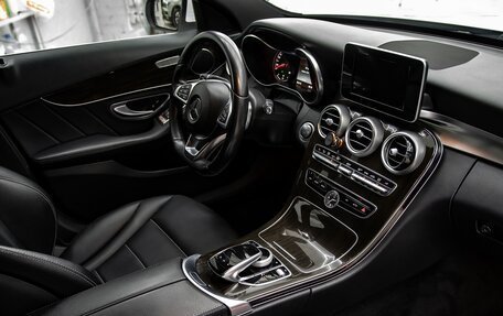 Mercedes-Benz C-Класс, 2017 год, 2 600 000 рублей, 20 фотография