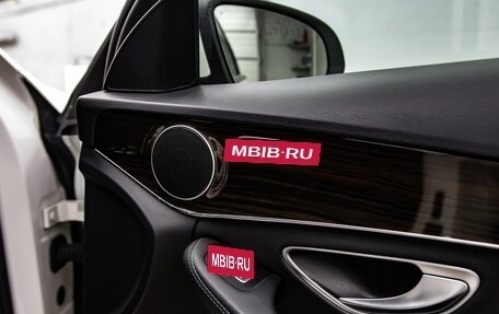 Mercedes-Benz C-Класс, 2017 год, 2 600 000 рублей, 22 фотография