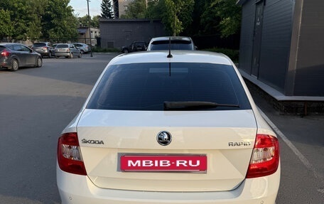 Skoda Rapid I, 2015 год, 1 080 000 рублей, 4 фотография